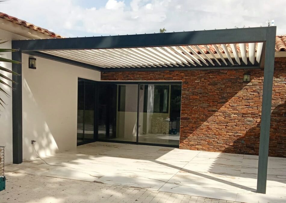 pergola bioclimatique hossein vitrage